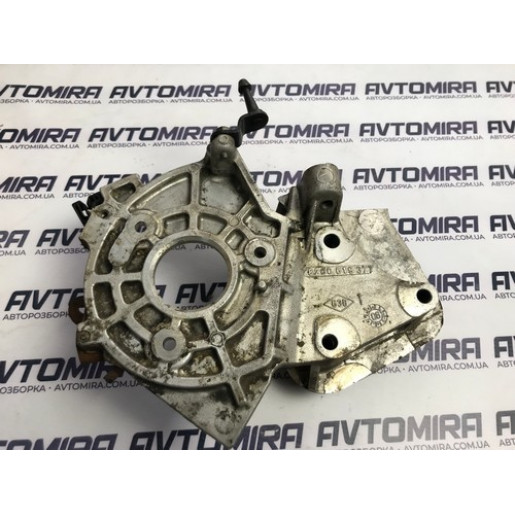 Кронштейн компрессора кондиционера Renault Megane II 1.9 DCI 2002-2009 8200619377